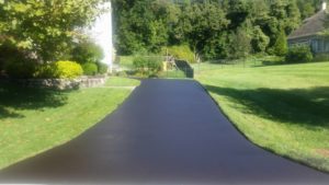 MSEAL photo of sealcoated driveway